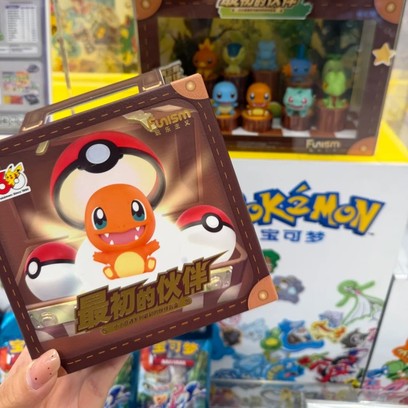 Spot New Funism Pokemon 30th A - Pokeball Cosplay Prop recensie en prijs